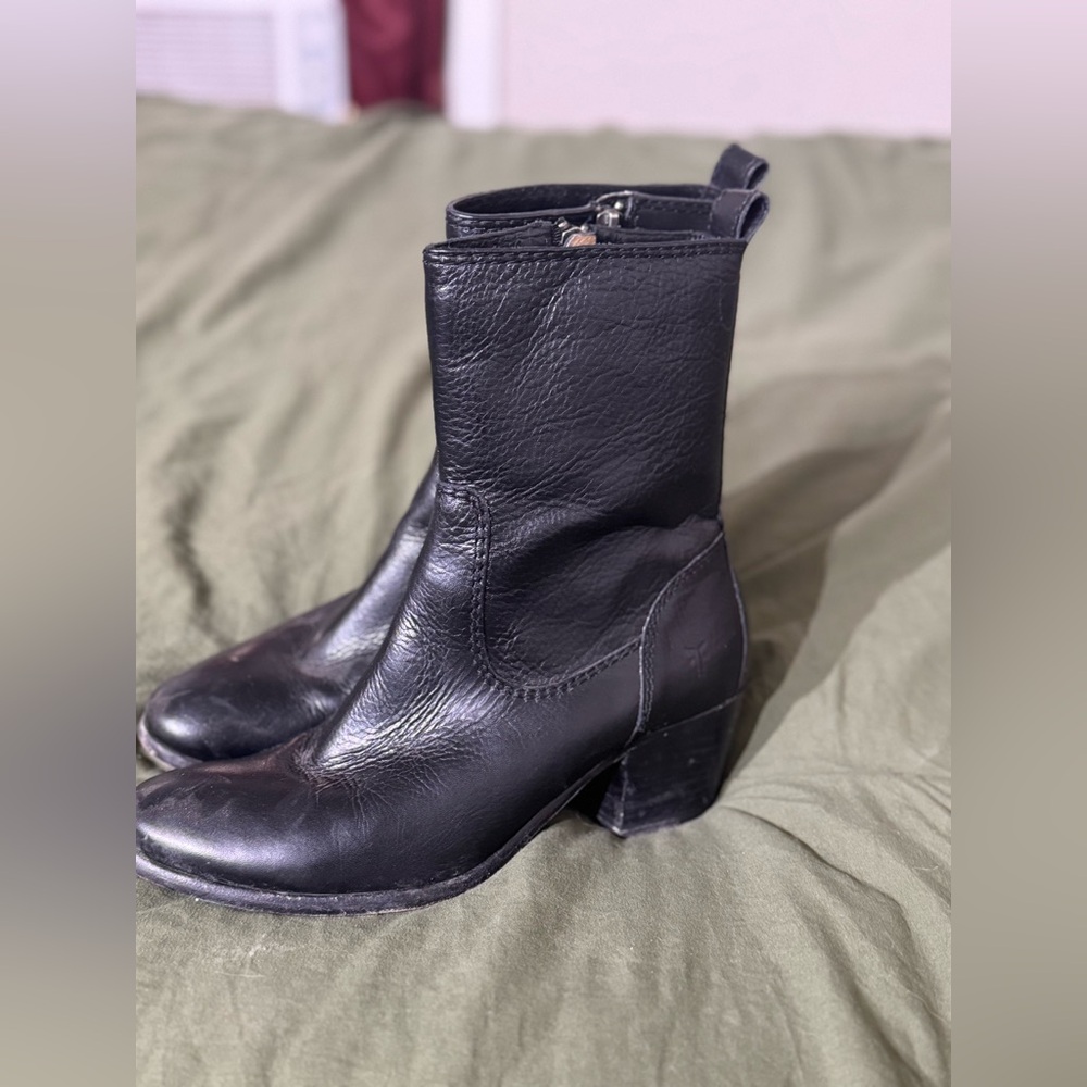 Frye Black Leather Heeled Boots
